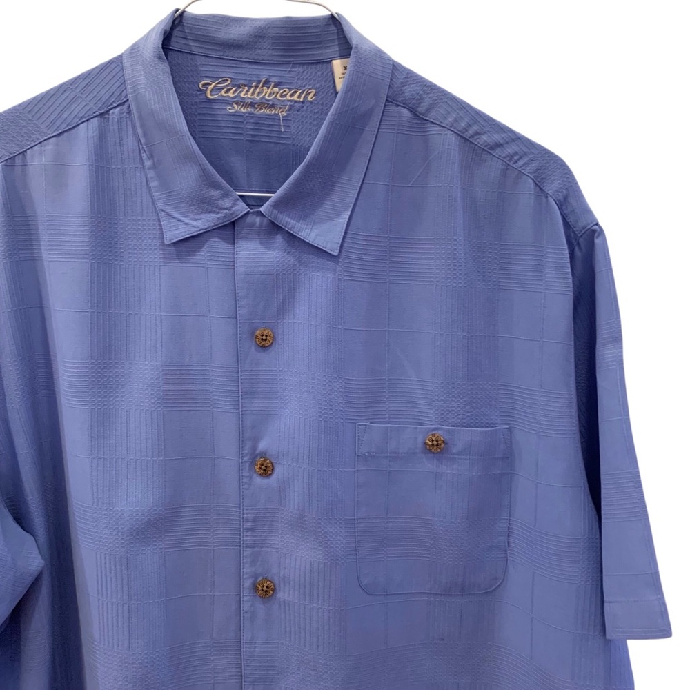 Caribbean Silk Blend casual button down short sleeve shirt.  Size XL.